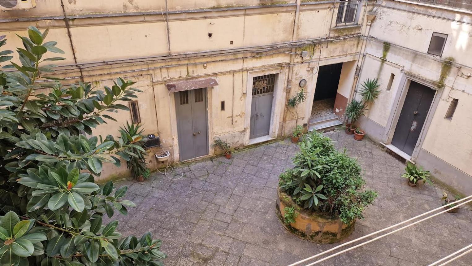 Napoli Station B&B Екстер'єр фото