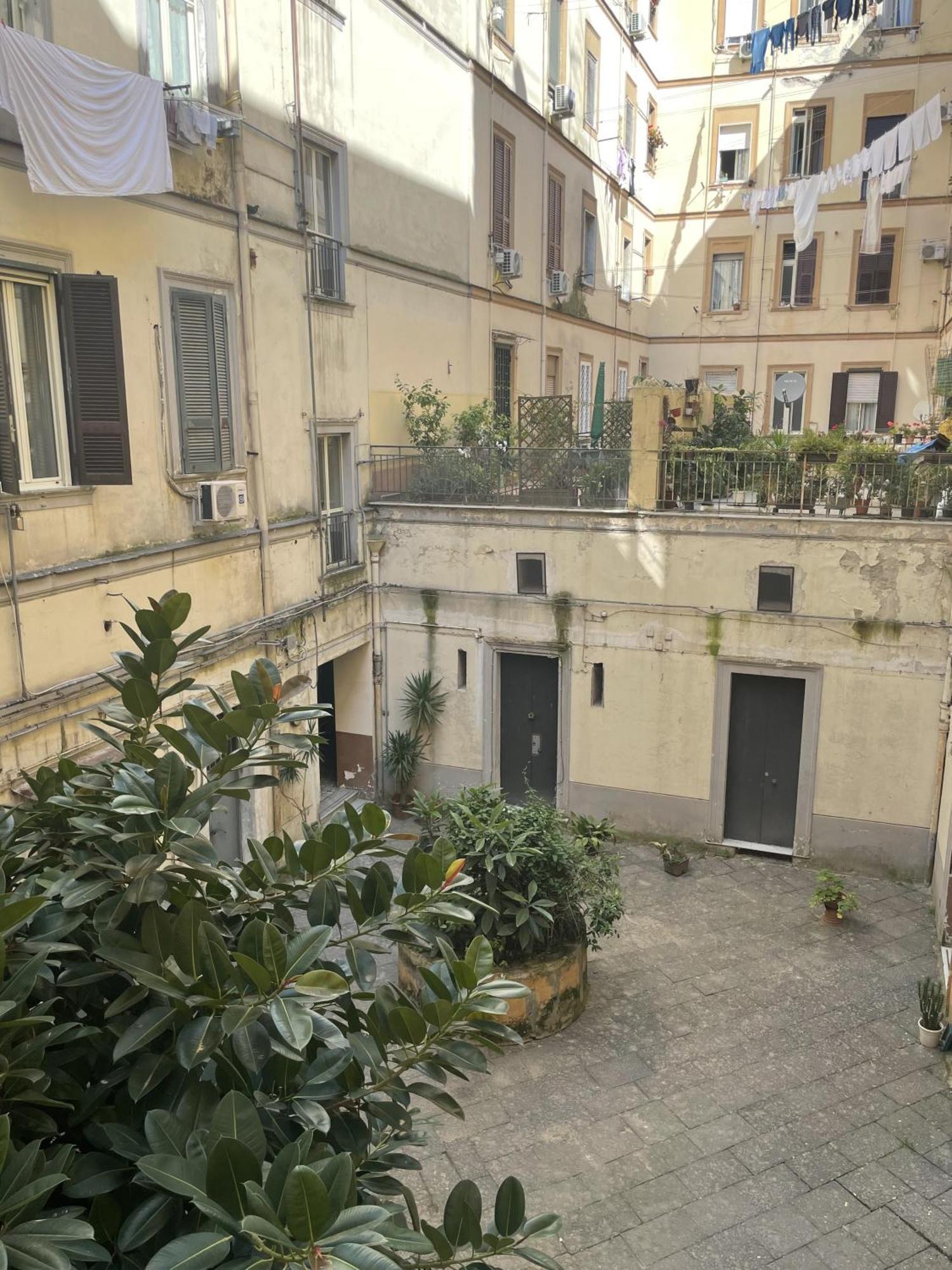 Napoli Station B&B Екстер'єр фото