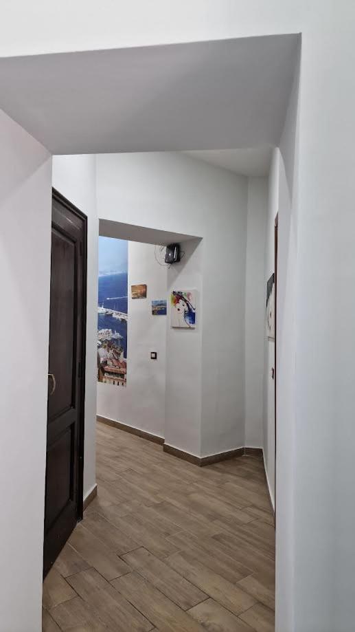 Napoli Station B&B Екстер'єр фото