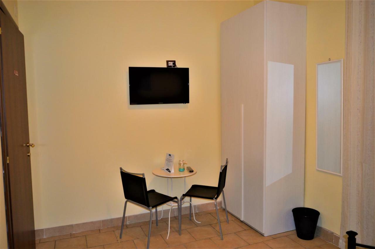 Napoli Station B&B Екстер'єр фото