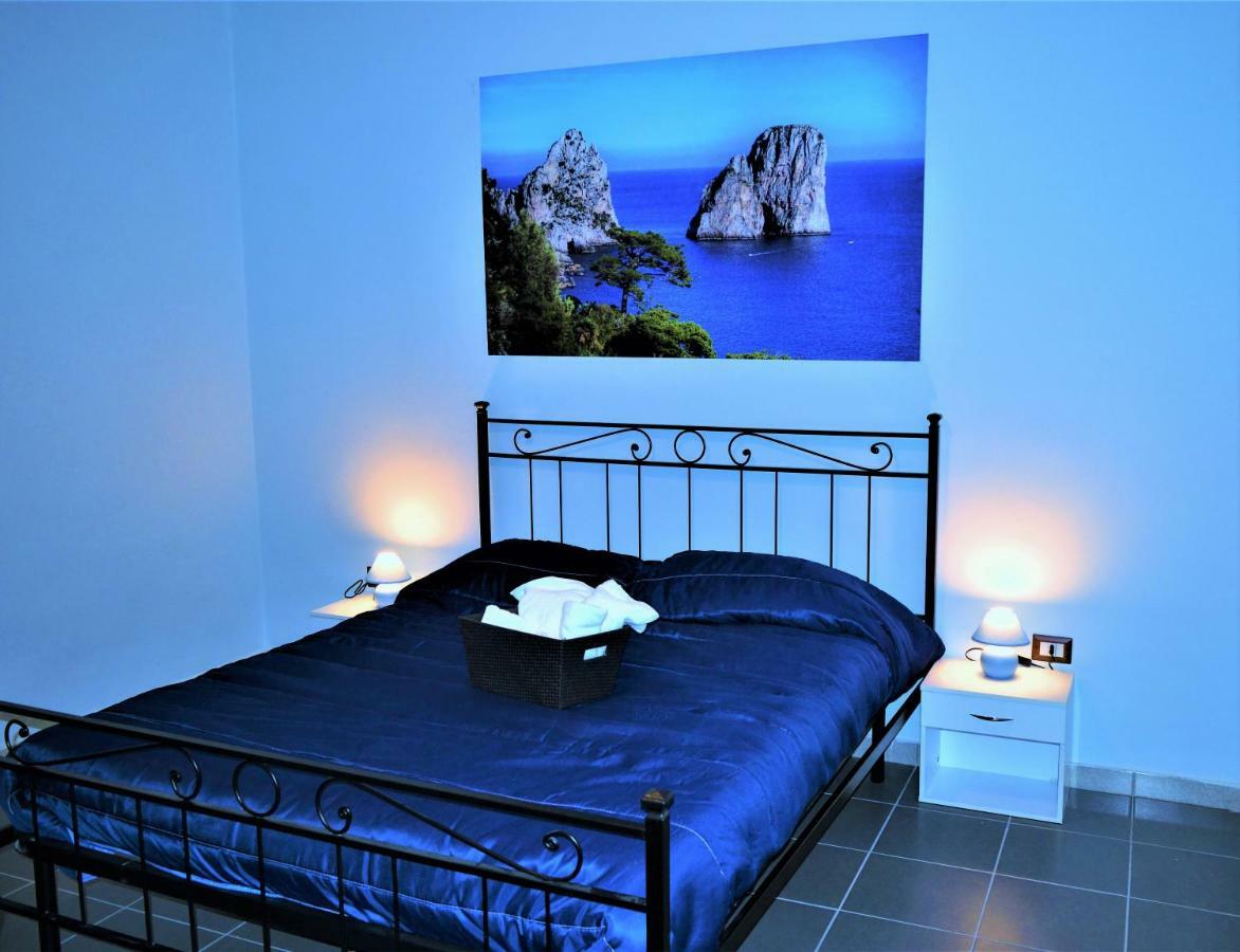 Napoli Station B&B Екстер'єр фото