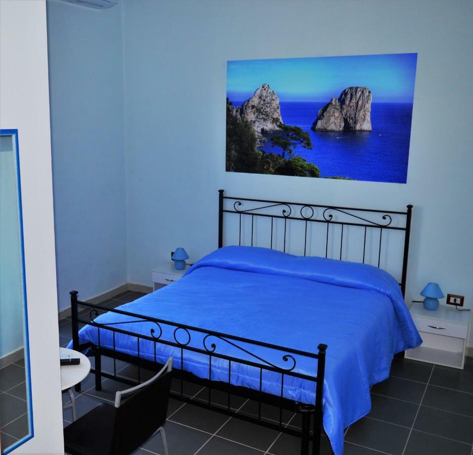 Napoli Station B&B Екстер'єр фото