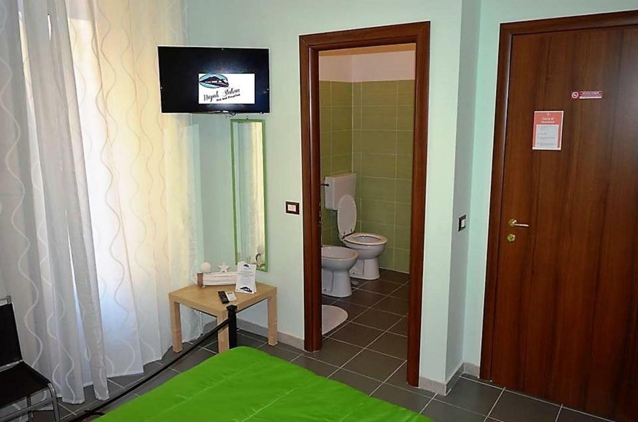 Napoli Station B&B Екстер'єр фото