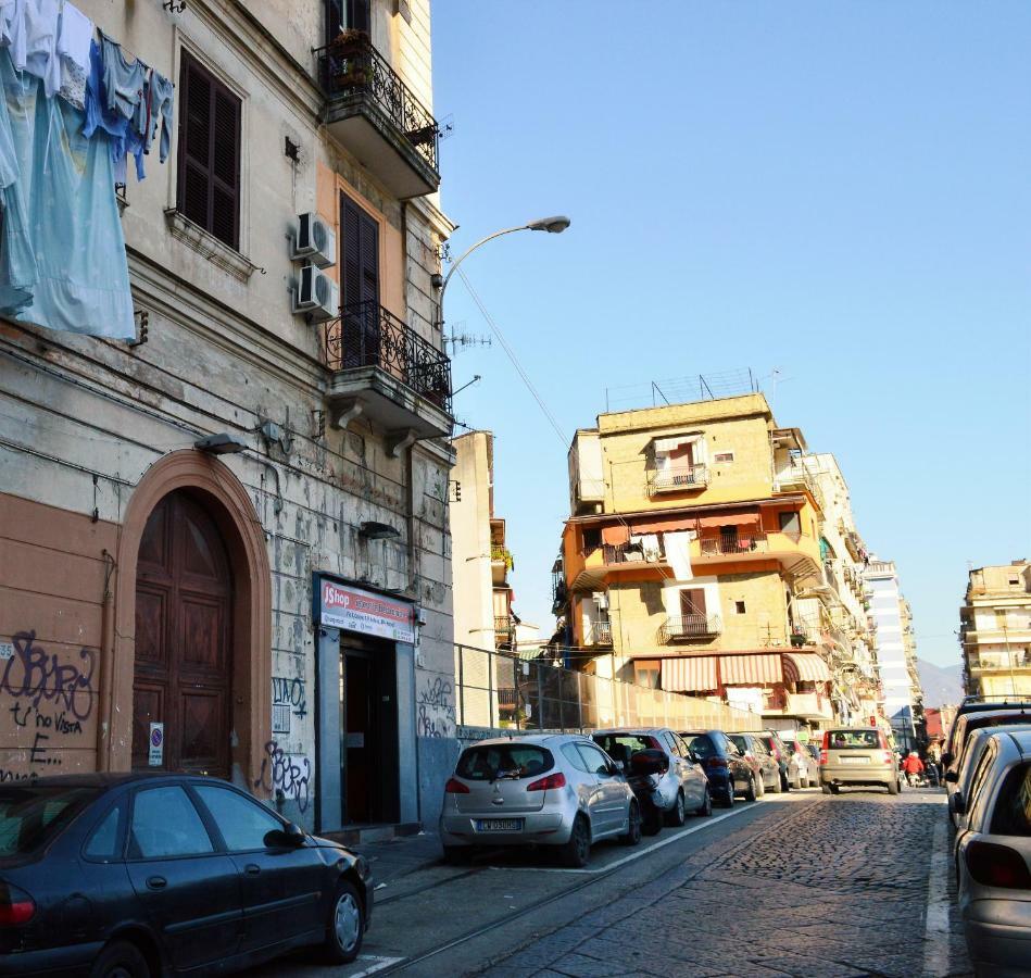 Napoli Station B&B Екстер'єр фото
